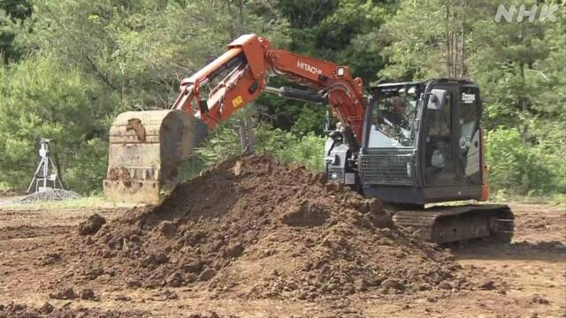 11歳男児にショベルカーを操作させ働かせた疑い　人手不足が原因か